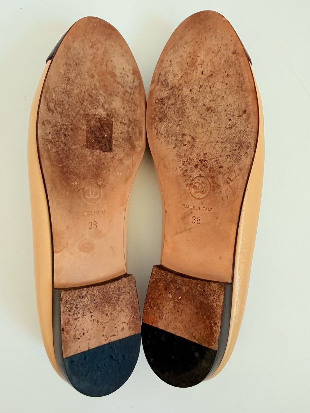 CHANEL Beige Black Cap Toe CC Logo Ballet Flats Lambskin Leather Shoes EU 38 - Picture 7 of 10